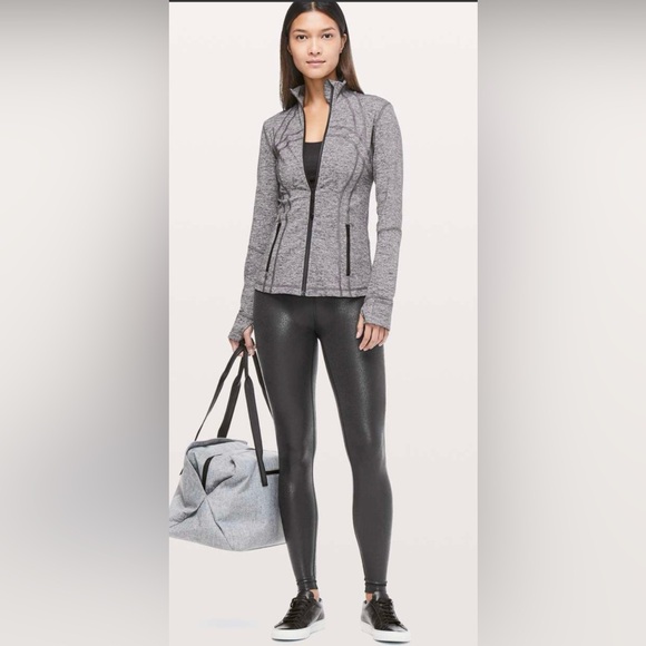 NWOT Lululemon Wunder Under High-Rise Tight *Foil 28"
Luminosity Foil Pr… - Picture 3 of 11